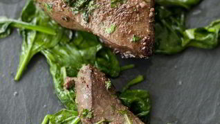 Рецепт Телячья печень со шпинатом