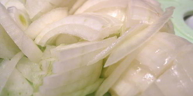 Рецепт тушеная куриная печень с яблоками