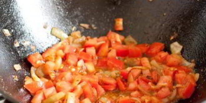 Рецепт утиная печень с томатами и бальзамическим уксусом