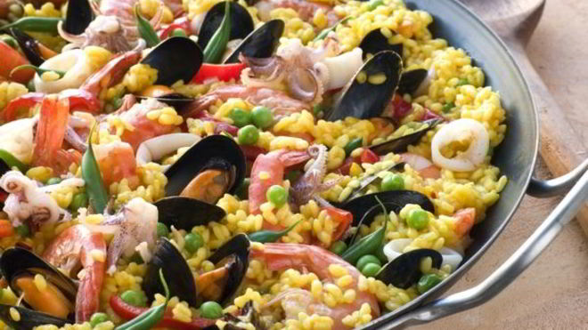 Рецепт Паэлья с морепродуктами и беконом