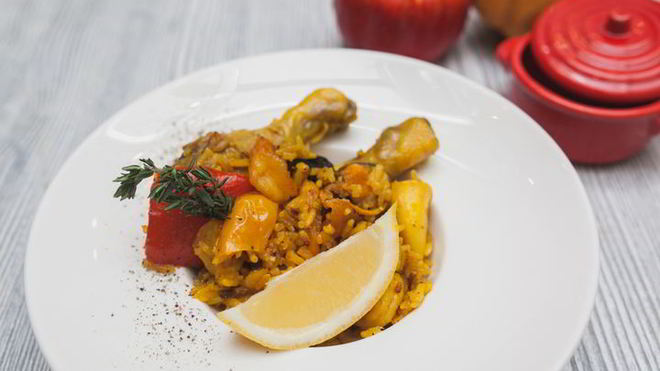 Рецепт Паэлья с морепродуктами и цыпленком