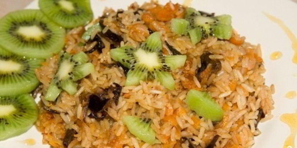 Как приготовить плов с черносливом и курагой