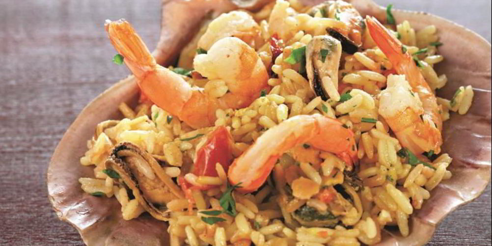 Как приготовить плов с креветками и мидиями