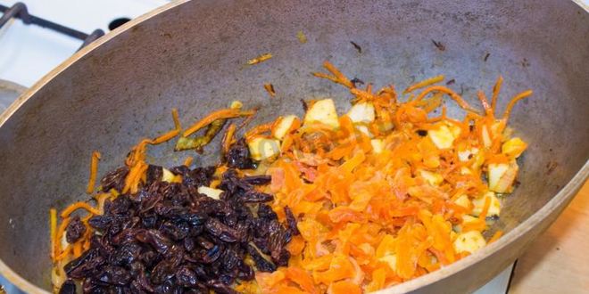 Рецепт плов с курагой и изюмом