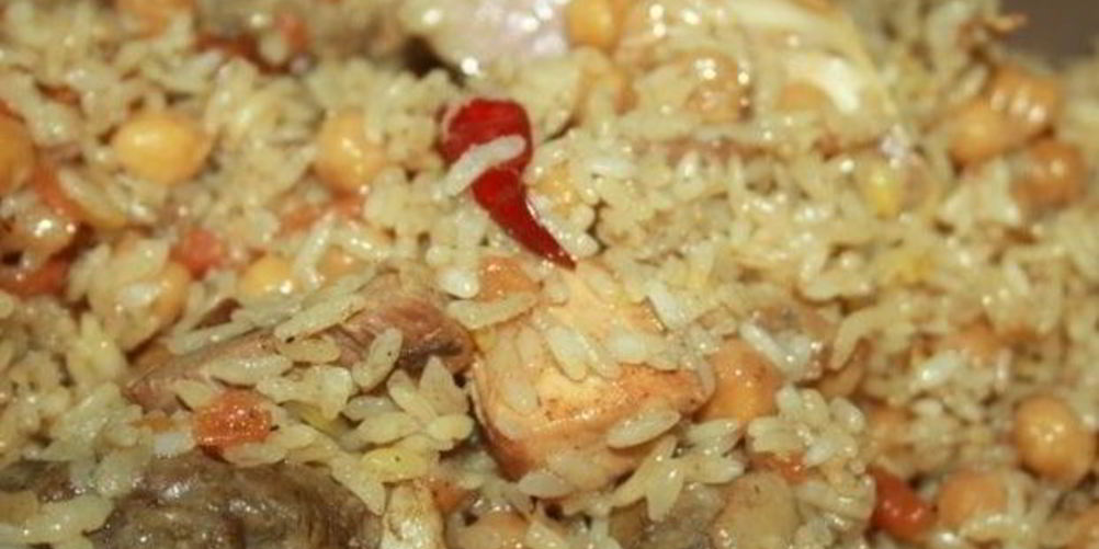 Как приготовить плов с нутом и курицей