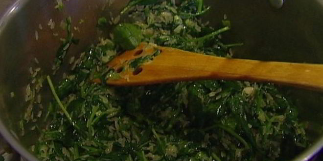 Рецепт зеленый плов со шпинатом и луком