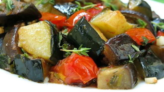 Рецепт Ароматное рагу с кабачками и баклажанами