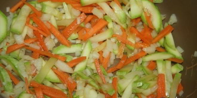 Рецепт диетическое овощное рагу со спаржей и яйцами