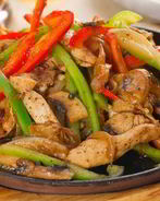 Фрикасе из курицы с перцем