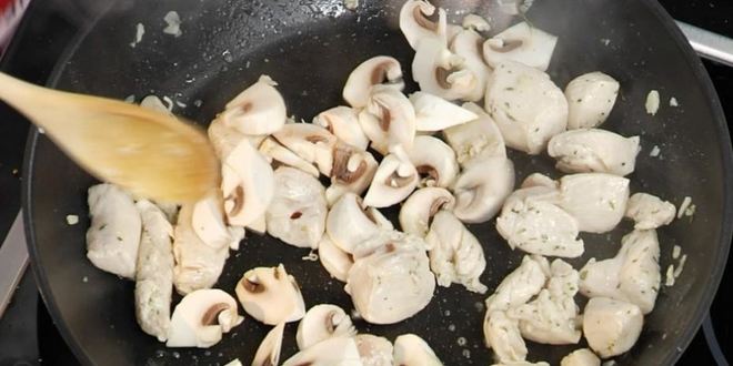 Рецепт куриное фрикасе с томатами черри