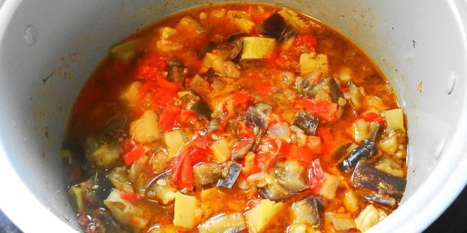 Рецепт овощное рагу с баклажанами в мультиварке