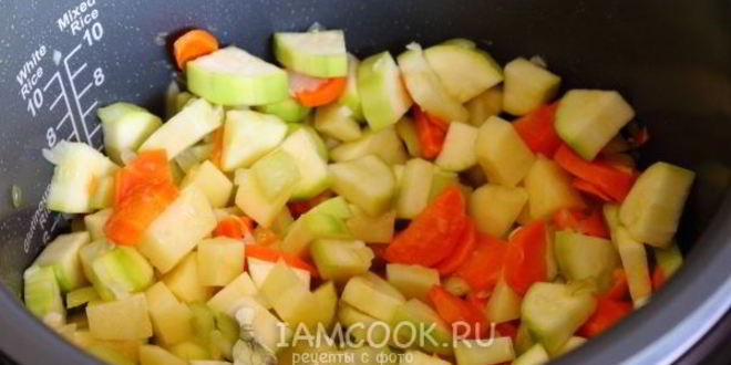 Рецепт овощное рагу с кабачками в мультиварке