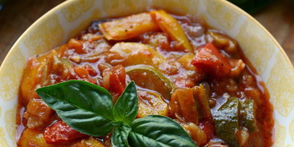 Как приготовить овощное рагу с кабачками