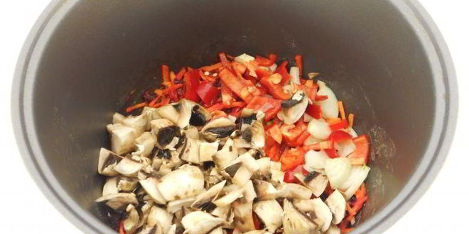 Рецепт овощное рагу с рисом и шампиньонами в мультиварке