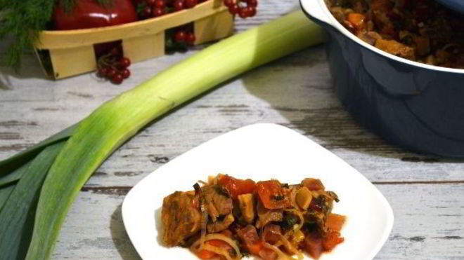 Рецепт Овощное рагу со свининой в духовке