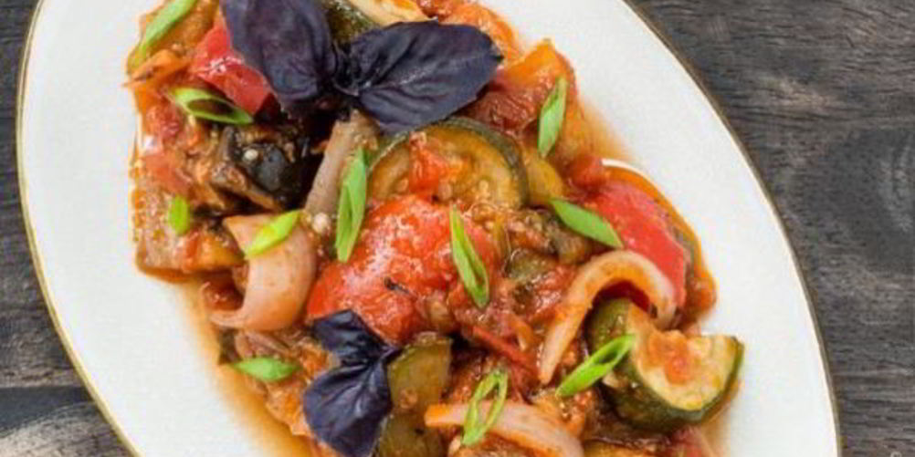 Как приготовить рагу из кабачков и баклажанов