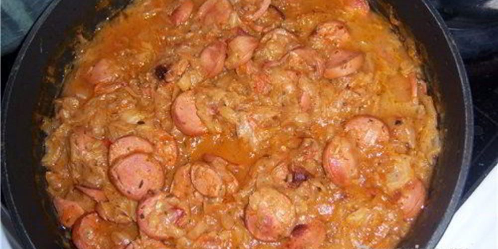 Как приготовить рагу из сосисок с овощами и грибами