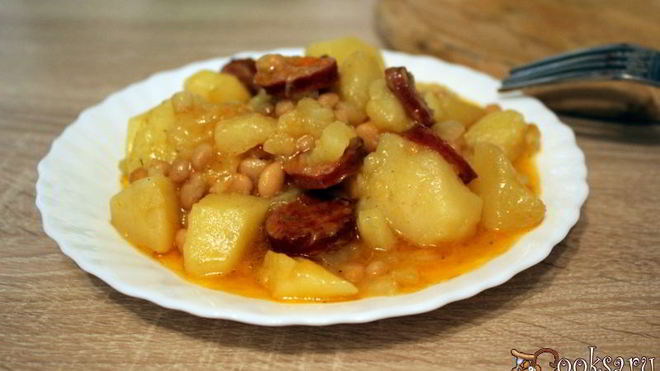 Рецепт Рагу с сырокопчеными колбасками и фасолью