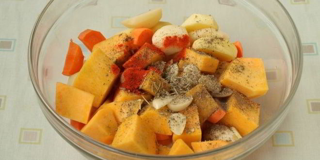 Рецепт рагу с тыквой, картофелем и баклажанами в духовке