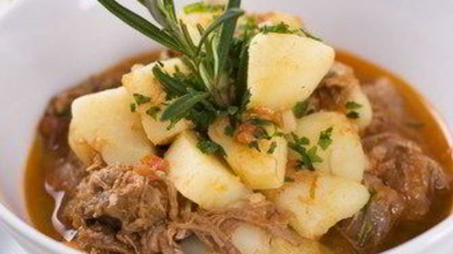 Рецепт Свиное рагу с яблоками и капустой