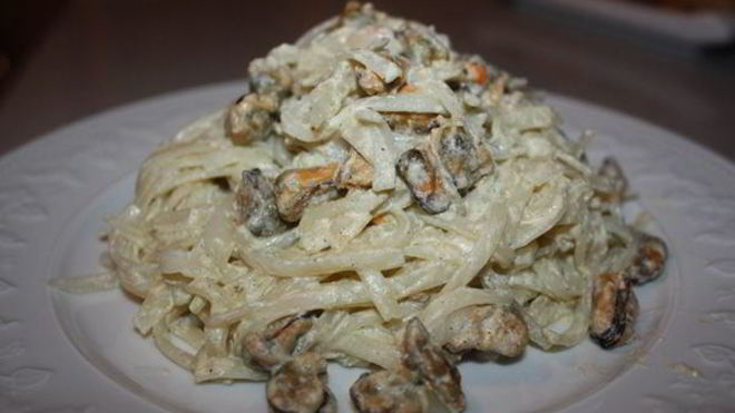 Рецепт Рисовая лапша с мидиями в сливках