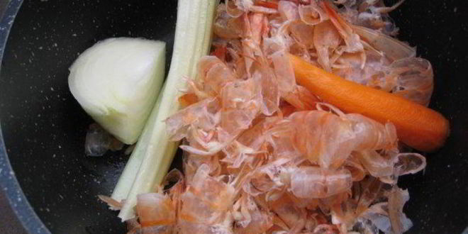 Рецепт ризотто с чернилами каракатицы и креветками