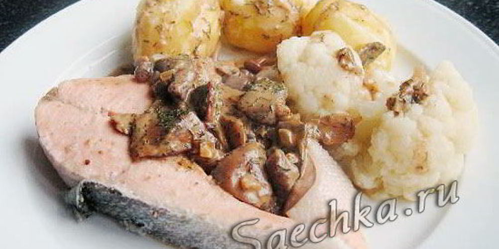 Как приготовить форель с грибным соусом