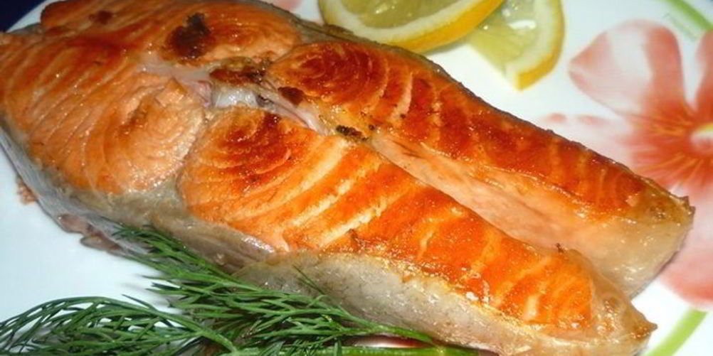 Рецепт рыба с пряным рисом и орехами