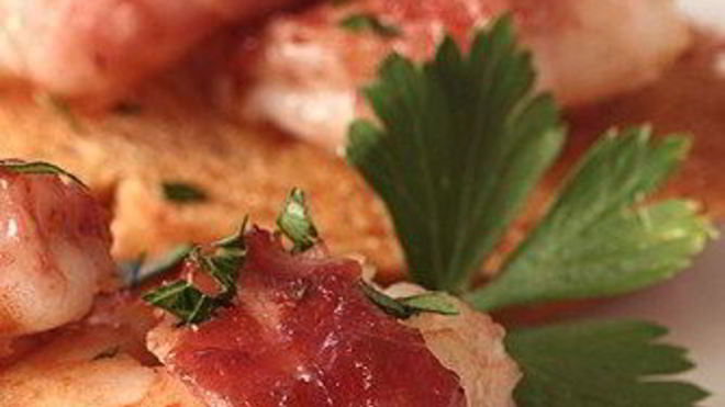 Рецепт Креветки на гриле в беконе с соусом барбекю