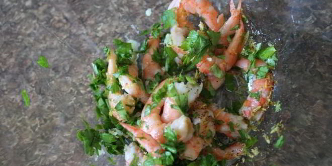 Рецепт креветки под соусом