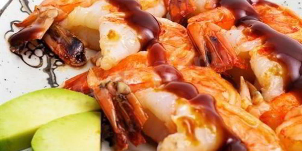 Как приготовить креветки с манго и перцем