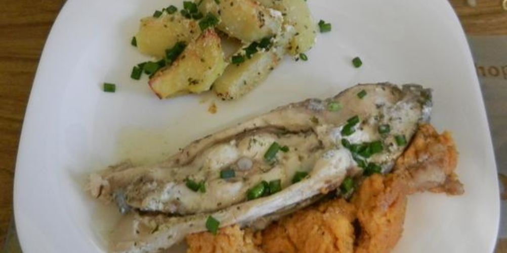 Как приготовить лещ с запеченым картофелем