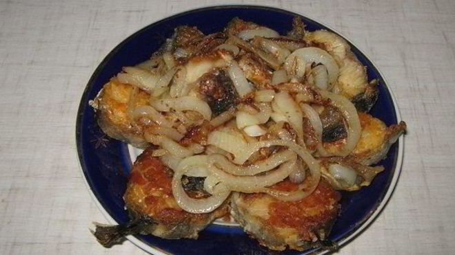 Рецепт Минтай жареный с луком