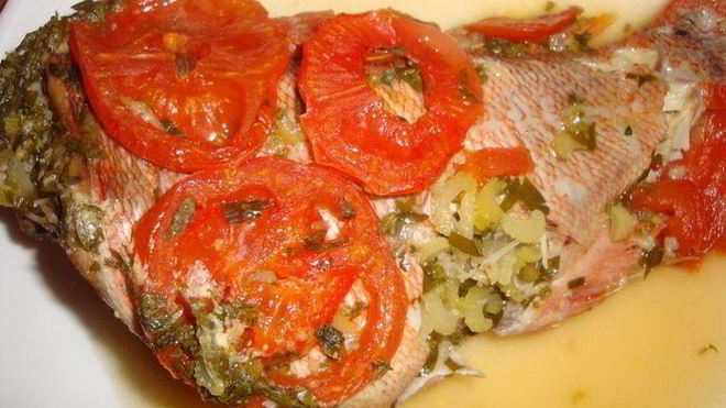 Рецепт Морской окунь, запеченный в вине