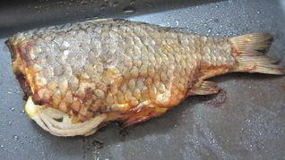 Рецепт Речной окунь в духовке без чистки чешуи