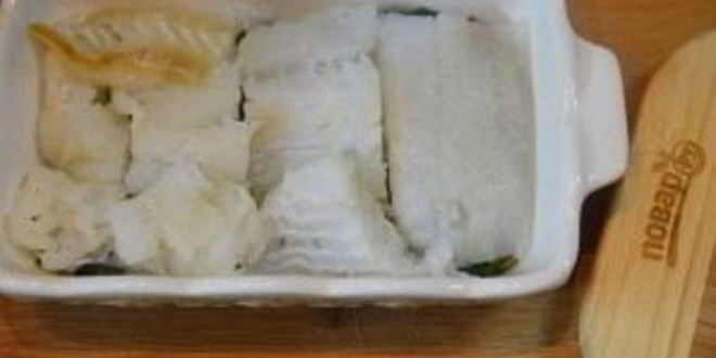 Рецепт рыба в духовке со шпинатом и помидорами