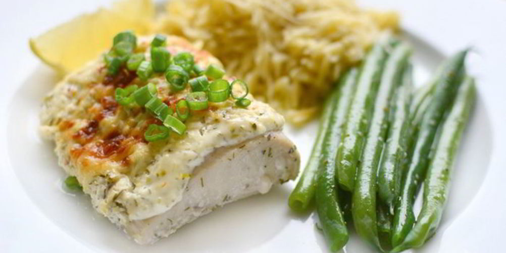 Как приготовить рыба в сметане в духовке