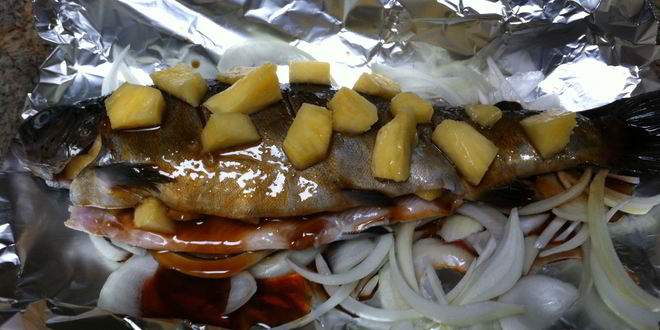Рецепт рыба, запеченная с ананасом