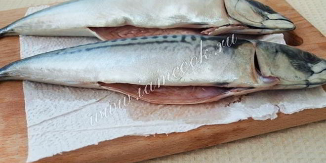 Рецепт скумбрия запеченная с луком и морковью