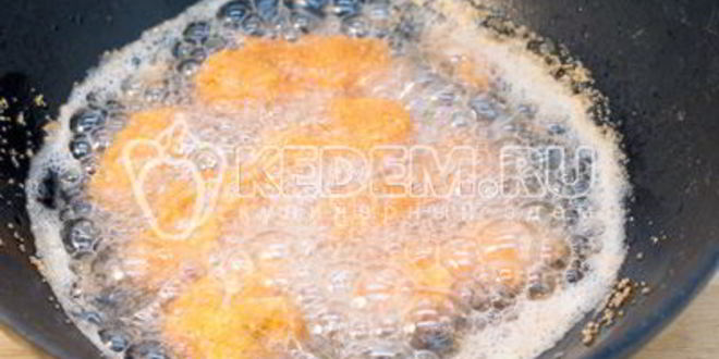 Рецепт сом жареный в панировке с рисом