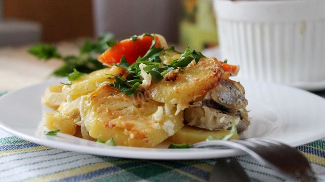 Рецепт Судак с картошкой в духовке