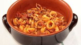 Рецепт Тушеные кальмары в соусе