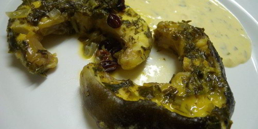 Как приготовить угорь со сливочным соусом, тушенный в апельсиновом соке с травами и калиной