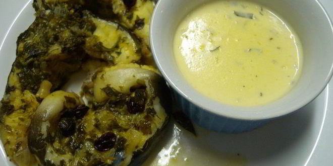 Рецепт угорь со сливочным соусом, тушенный в апельсиновом соке с травами и калиной