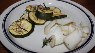 Рецепт Запеченная в фольге каракатица с кабачками