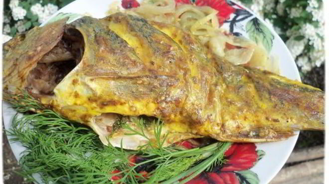 Рецепт Запеченные зеркальные карпы