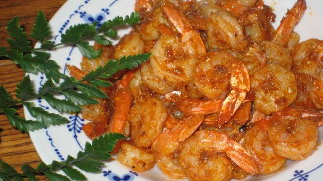Рецепт Жареные креветки с чесноком
