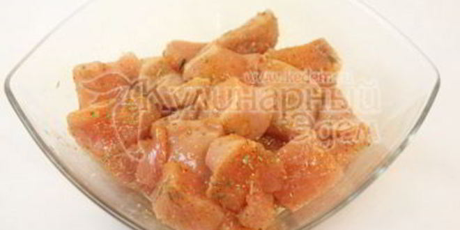 Рецепт куриный шашлык с острым салатом