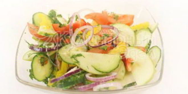 Рецепт куриный шашлык с острым салатом