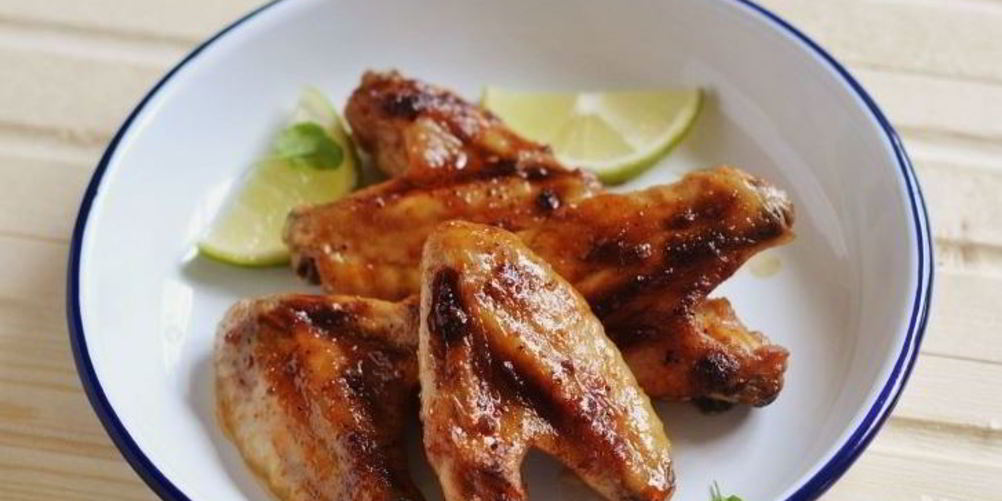 Как приготовить маринад для шашлыка из куриных крылышек